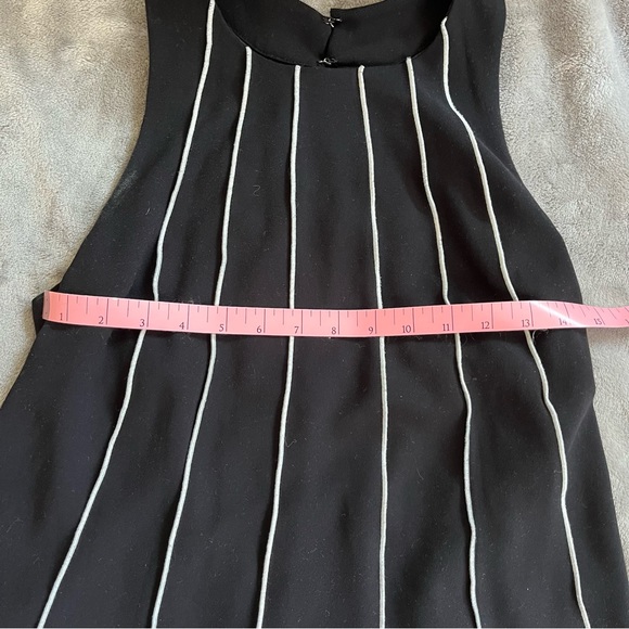 Ann Taylor black sleeveless blouse with white stripes Size Xs - Picture 3 of 6